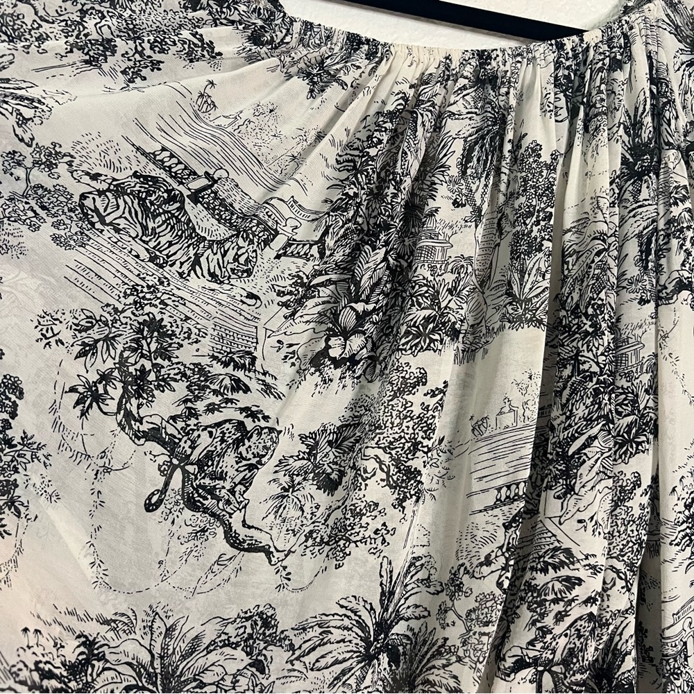 VICI | Off the shoulder top - Picture 3 of 11